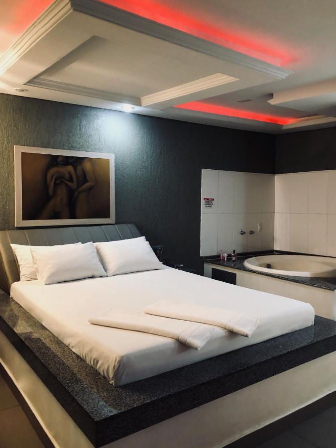 Motel Anonimus パソ・フンド エクステリア 写真